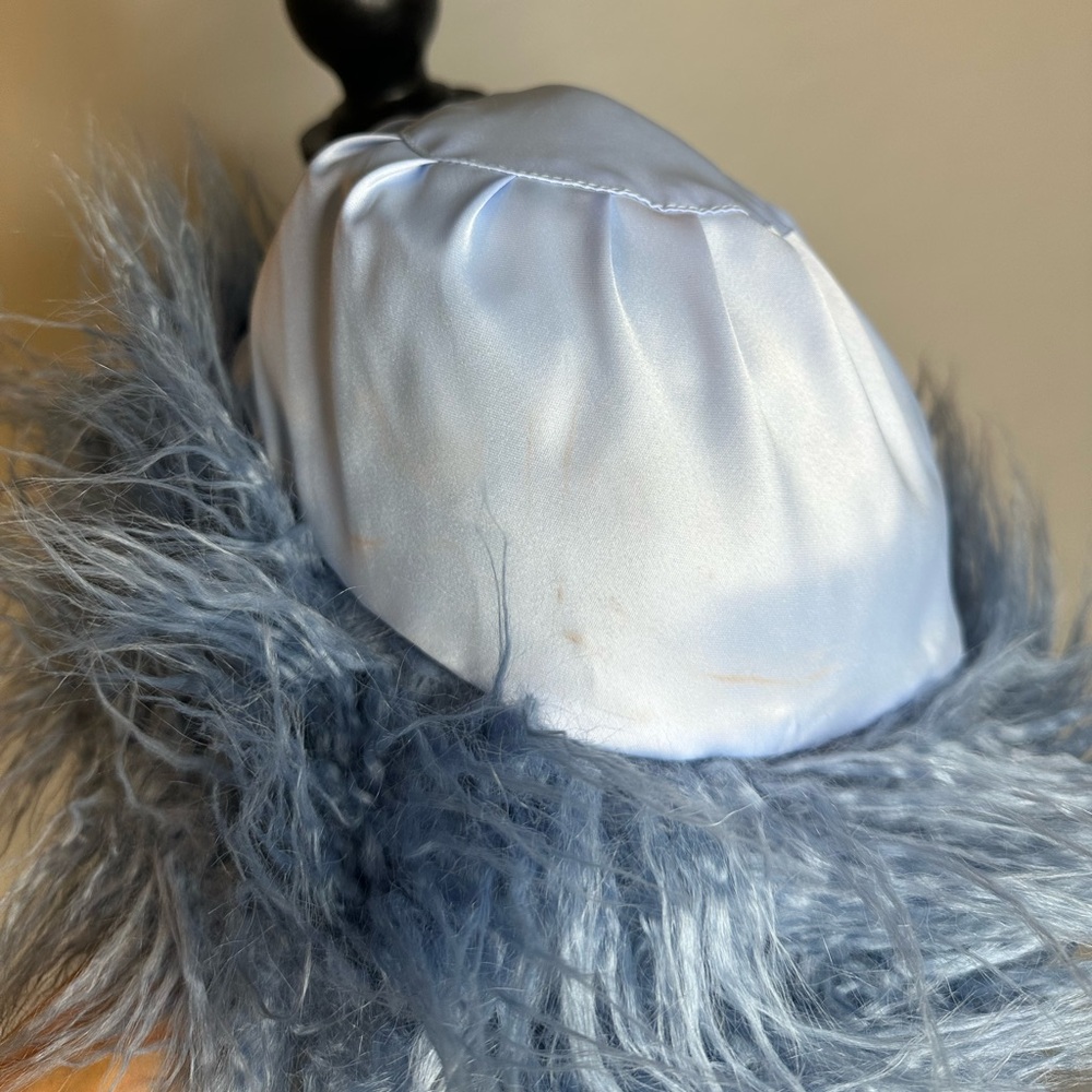 Clyde Faux Fur Bucket Hat - Picture 5 of 5